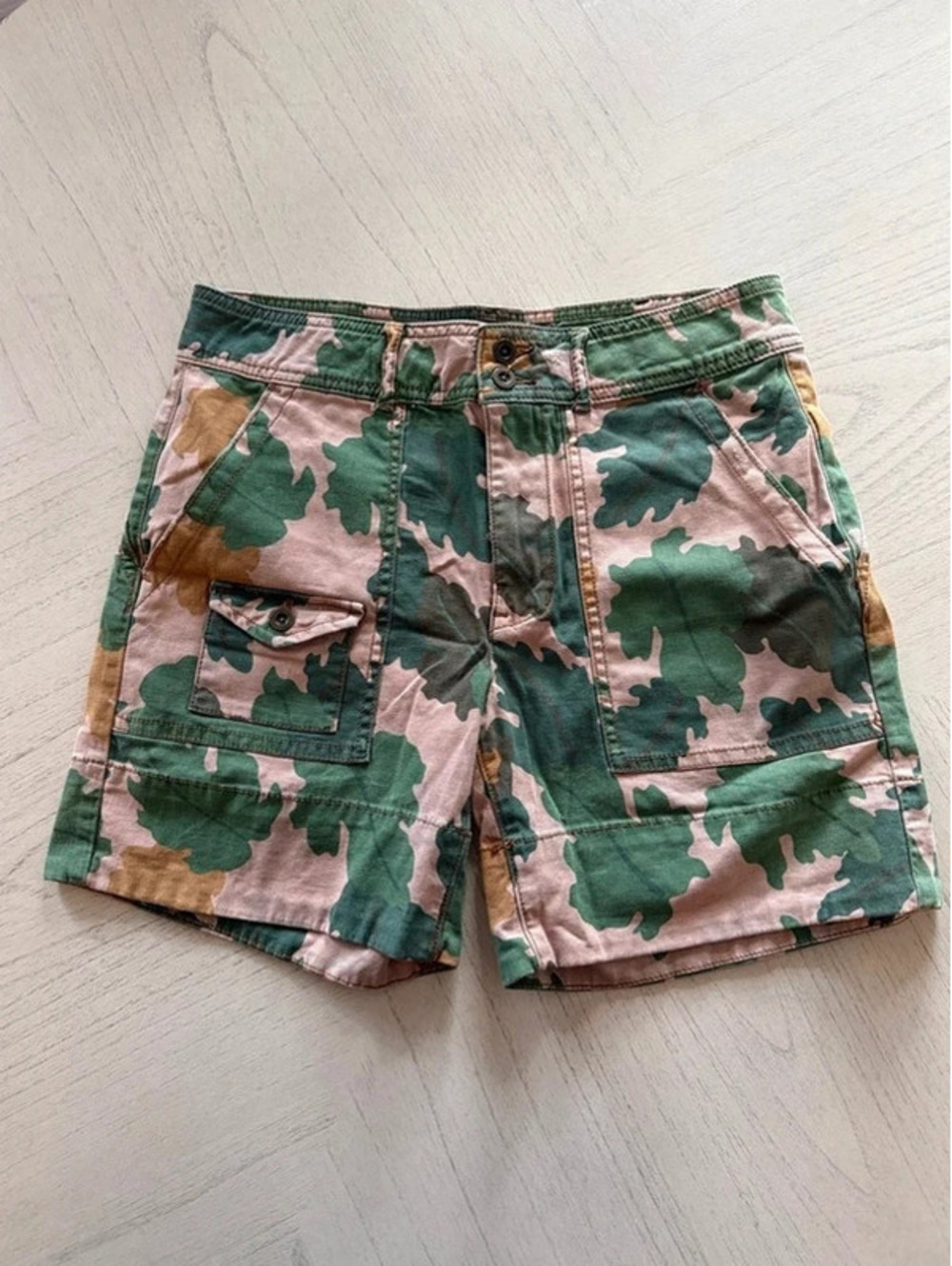 Anthropologie The Wanderer Camo Utility Cargo Shorts - Size 27/XS - [PH1106]